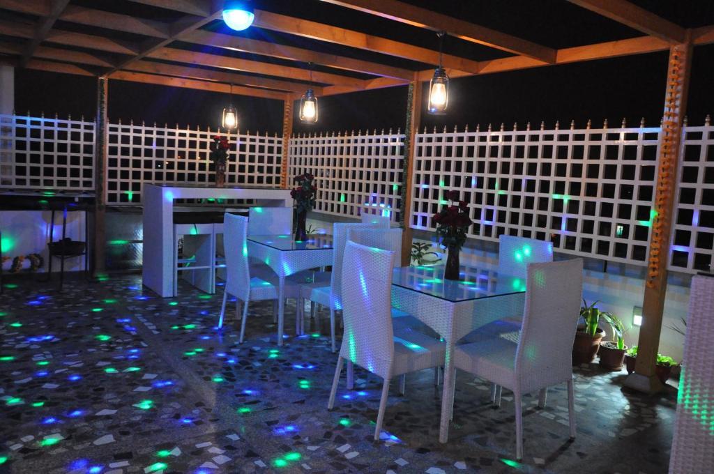 Готель Omega Residency Нью-Делі Екстер'єр фото