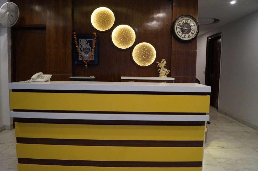 Готель Omega Residency Нью-Делі Екстер'єр фото